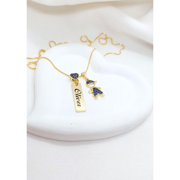 Colar Uma Plaquinha Personalizada e Pingente Menino Banhado a Ouro