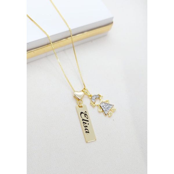 Colar Uma Plaquinha Personalizada e Pingente Menina Banhado a Ouro
