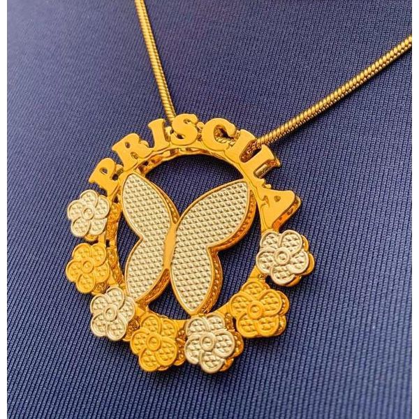 Colar Mandala Dupla Personalizada Borboleta e Flores Banhada a Ouro