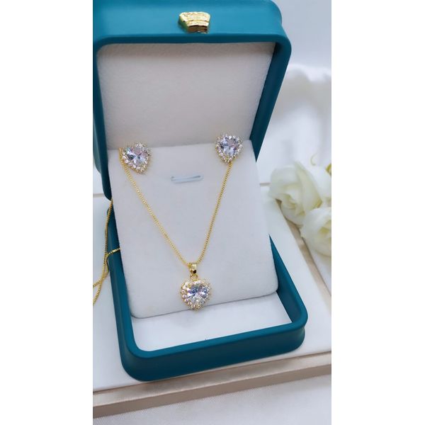 Conjunto Coração Zircônia Banhado a Ouro