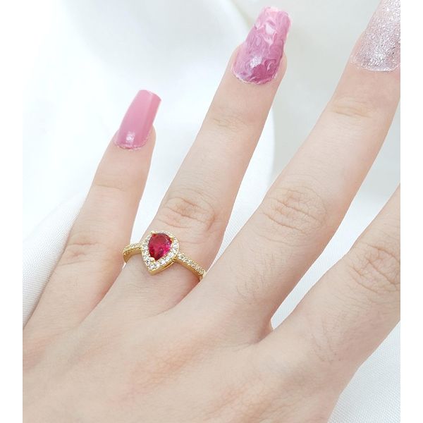 Anel Com Gota Cravejada Em Zircônias Banhado a Ouro