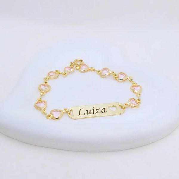 Pulseira Personalizada Infantil Banhada a Ouro Com Corações Rosa 