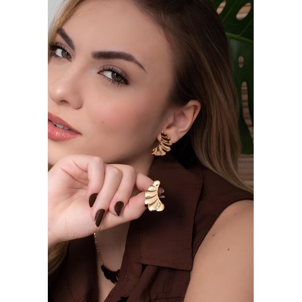 Brinco Forma Banhado a Ouro