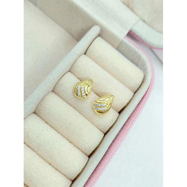Brinco De Gota Pequeno Com Zircônias Banhado à Ouro