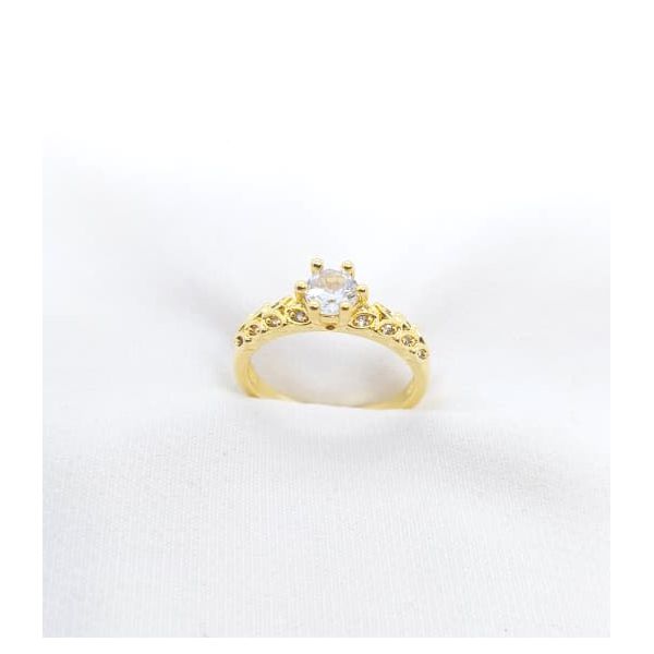 Anel Com Pedra e Folhas Com Zircônias Banhado à Ouro