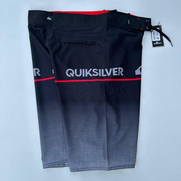 Bermuda Surf Quiksilver Preta/Vermelha/Cinza