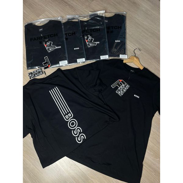Camisa Malha Chinesa Hugo Boss Basica Com Estampa Nas Costa Preta 