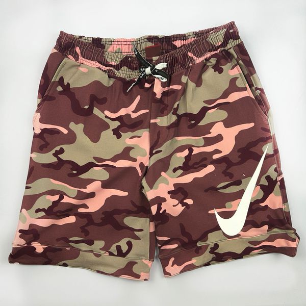 bermuda de moletom camuflada vermelha nike simbolo 