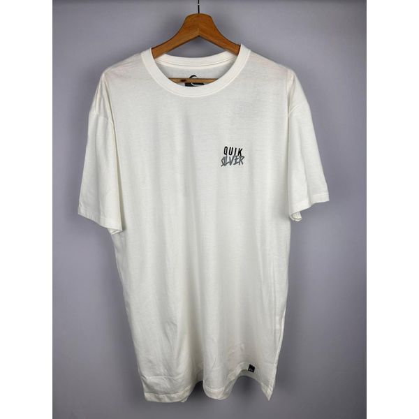 Camisa quiksilver escrita nas costas branca 