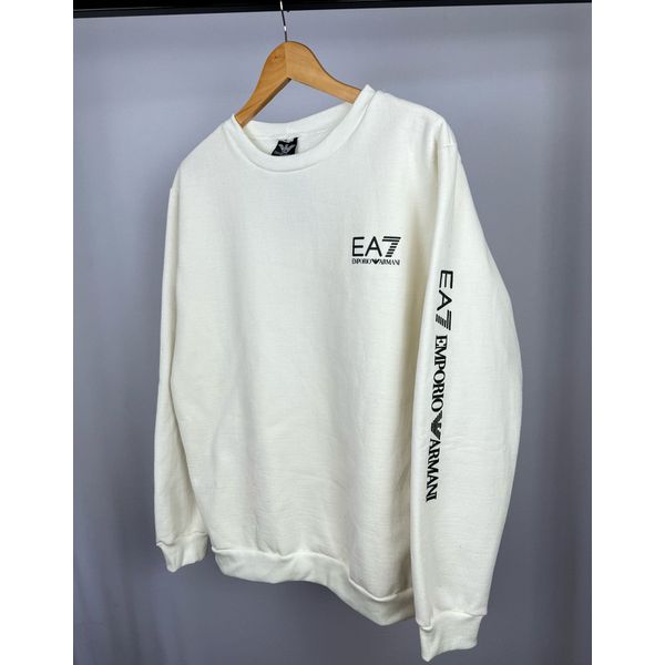 Moletom s/Capuz Armani EA7 off white com escrita na manga 