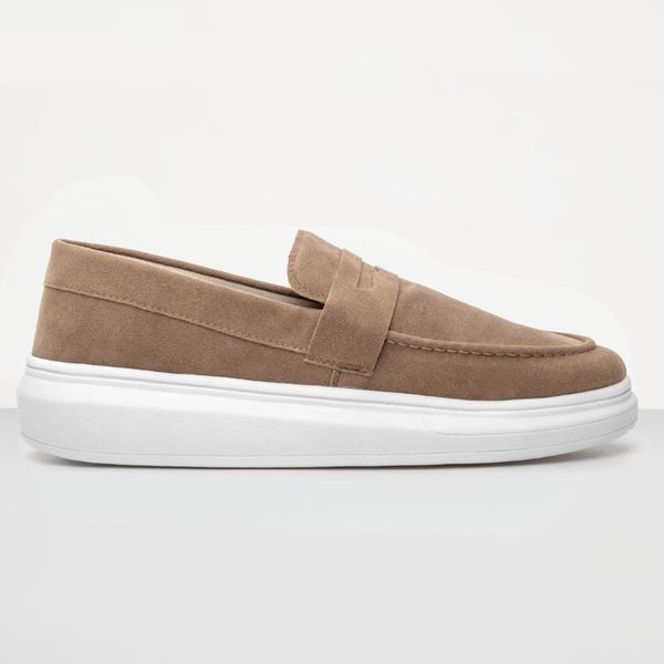 Mocassim Masculino Sola Alta Loafer Derby em Camurça - Bege