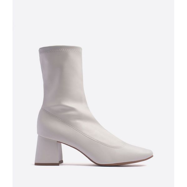 Bota Lilith Off White - ATRIVANCE