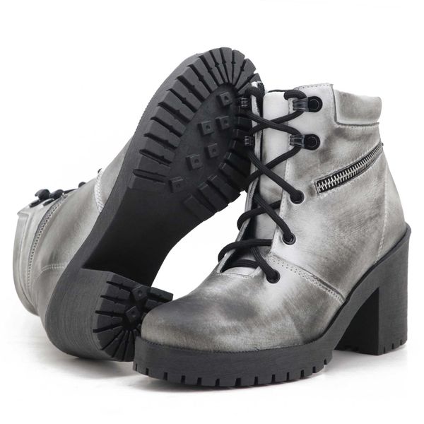 Bota feminina de cano curto em couro legítimo na cor branco alvejado 9405
