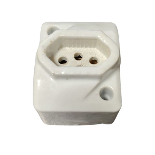 Tomada Externa de Porcelana 25A 