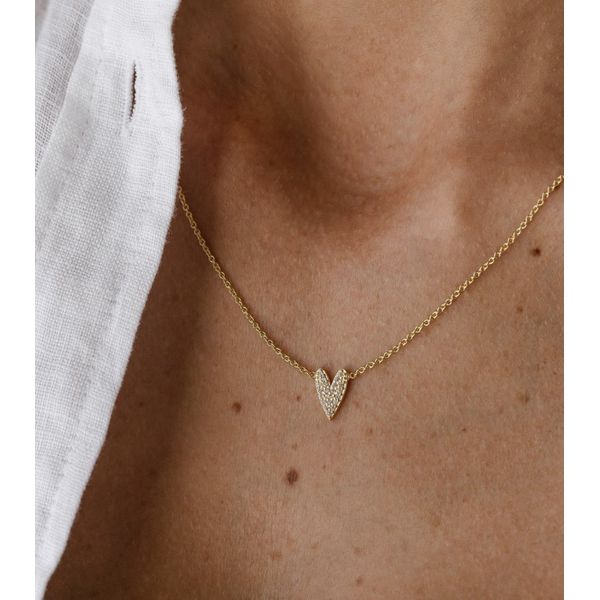 Colar Mini Coração Cravejado Branco Ouro