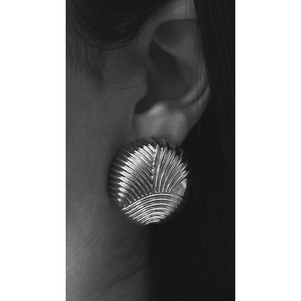 Brinco Botão Texturizado Ródio