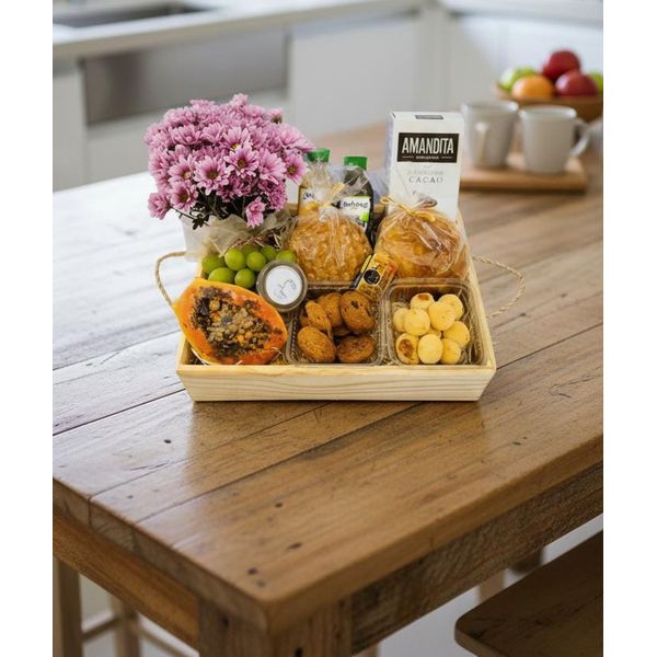 Cesta com Amandita, Frutas