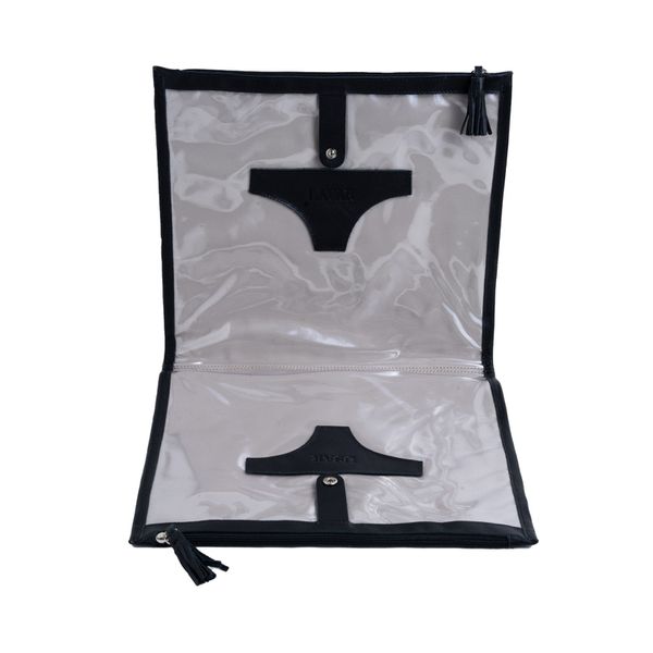 Necessaire 