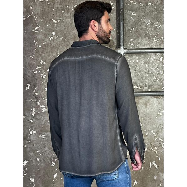 Camisa Masculina Lavada com Efeito Estonado 
