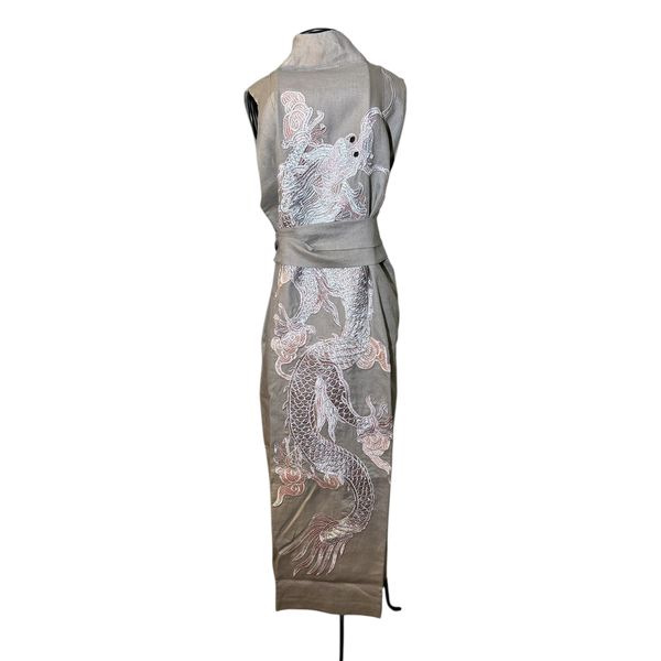 Kimono Yin Linho Fendi Dragão Prata-Rosê