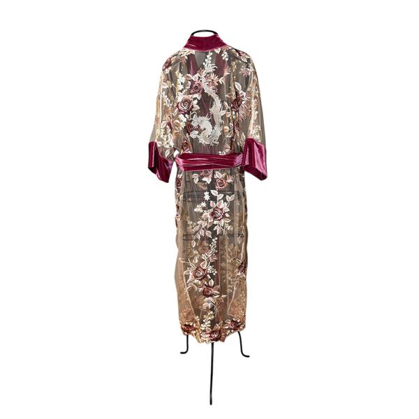 Kimono O Dragão nos Jardins Suspensos Tule Rendado Marsala