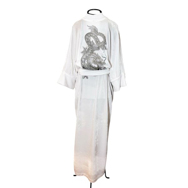 Kimono Yu Veludo Branco Dragão Ancestral Prata