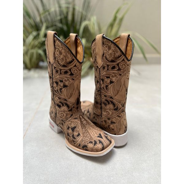 BOTA TEXANA EM COURO A LASER CAVALO + NOSSA SENHORA