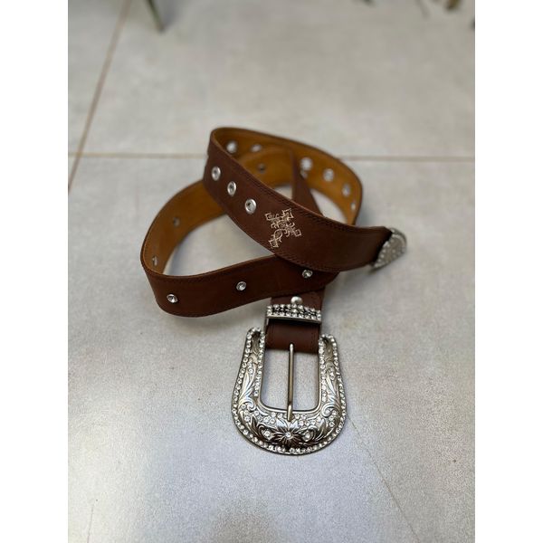 CINTO EM COURO HORSE NESCAU BORDADO CRUZ