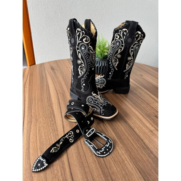 COMBO BOTA TEXANA EM COURO NOBUCK PRETO BORDADO TRIBAL BEGE COM TRICE + CINTO