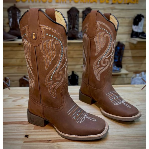 PRONTA ENTREGA - BOTA TEXANA EM COURO MARROM BORDADO PONTILHADO AZUL E LARANJA