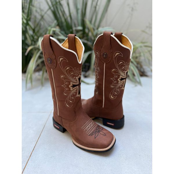 BOTA TEXANA EM COURO MARROM CRUZ PRETA E BEGE