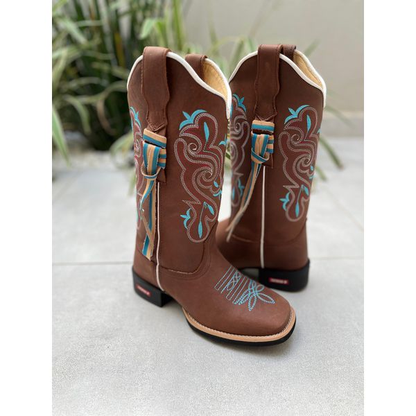 BOTA TEXANA EM COURO BORDADO AZUL COM CORDINHAS