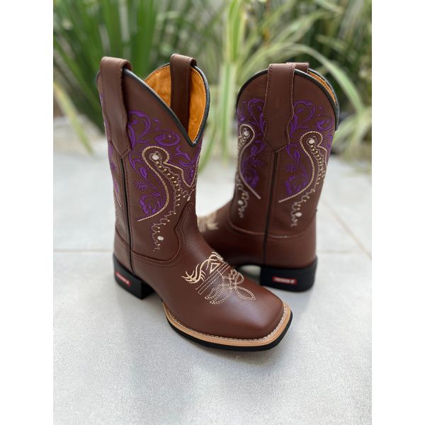 BOTA TEXANA EM COURO BORDADO TRIBAL ROXO E DOURADO CANO TRADICIONAL
