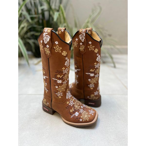 BOTA TEXANA EM COURO BORDADO FLORES