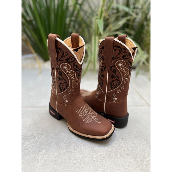 BOTA TEXANA EM COURO BORDADO TRIBAL PRETO E BEGE CANO TRADICIONAL