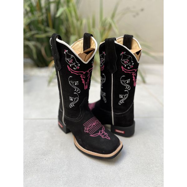BOTA TEXANA EM COURO PRETO BORDADO TOURO ROSA CANO TRADICIONAL 
