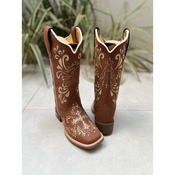 BOTA TEXANA EM COURO Bordado Nossa Senhora + Cavalo + Cruz 