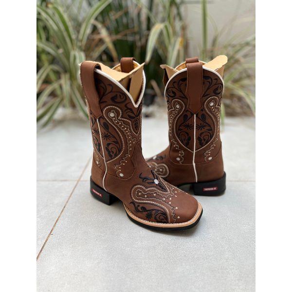 BOTA TEXANA EM COURO BORDADO TRIBAL CANO TRADICIONAL