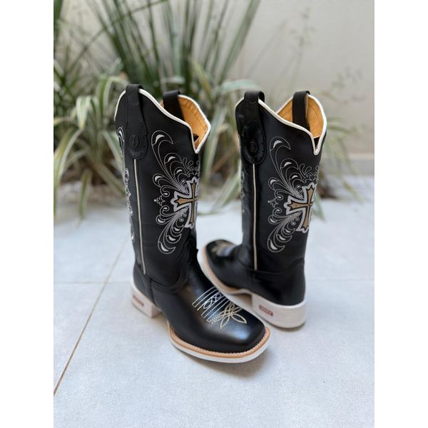 BOTA TEXANA EM COURO PRETO BORDADO CRUZ SOLADO BRANCO