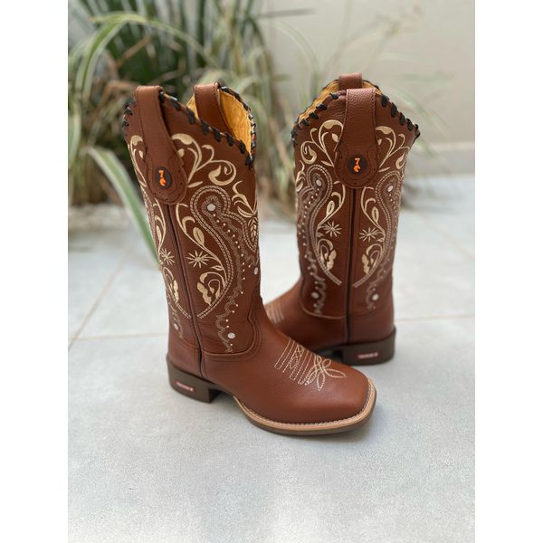 BOTA TEXANA EM COURO MUSTANG BORDADO TRIBAL COM TRICE