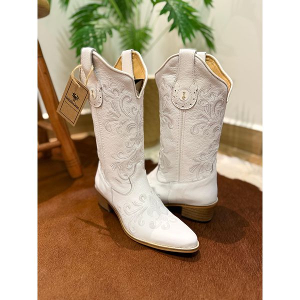 BOTA TEXANA EM COURO E BORDADO BRANCO BICO FINO MADEIRA