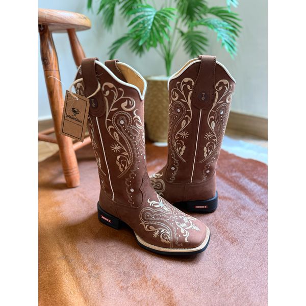 BOTA TEXANA EM COURO BORDADO TRIBAL BEGE SOLADO PRETO