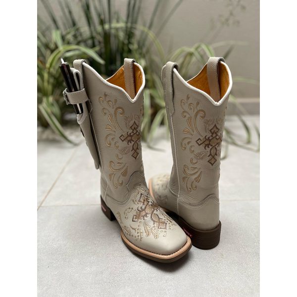 KIT BOTA TEXANA EM COURO OFF WHITE BORDADO CRUZ E RAMOS + BAINHA + FACA