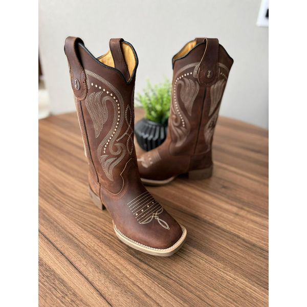 BOTA TEXANA EM COURO HORSE NESCAU BORDADO PONTILHADO BEGE