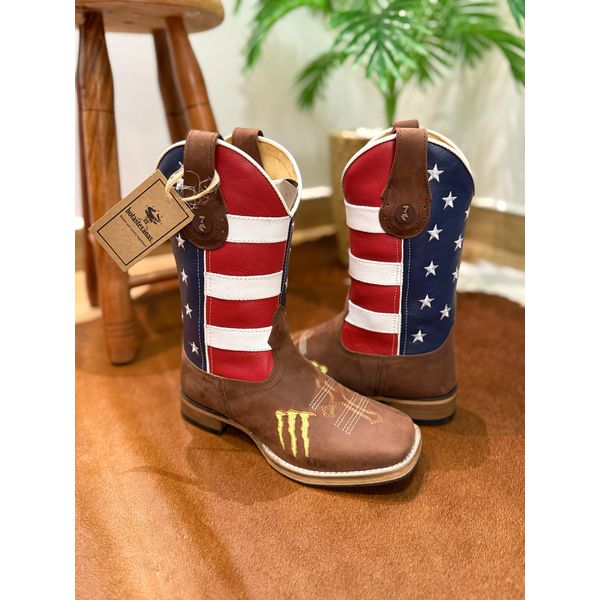 BOTA TEXANA EM COURO AMERICANO ESTADOS UNIDOS BORDADO MONSTER E CRUZ SOLADO DE MADEIRA