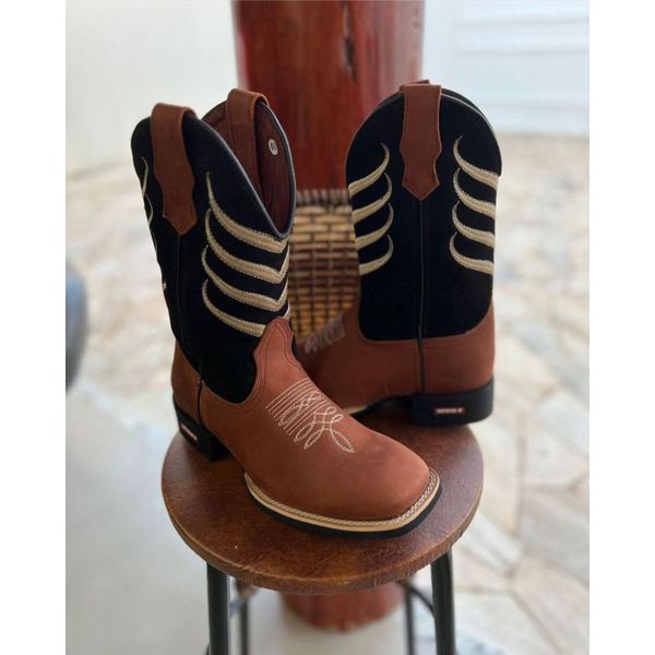 BOTA TEXANA EM COURO CANO PRETO BORDADA