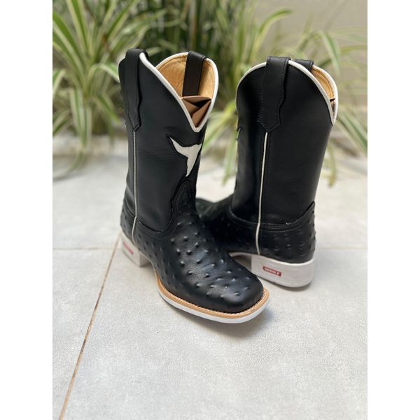 BOTA TEXANA EM COURO PRETO RECORTE TOURO SOLADO BRANCO