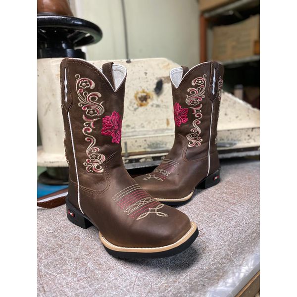 Bota Texana em Couro Tribal Floral Café e Rosa