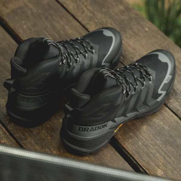 Bota Cross Trail Hi Chumbo