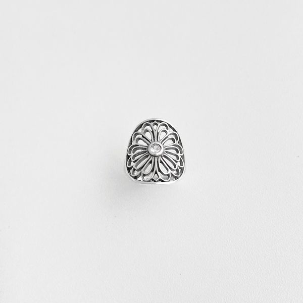Anel vazado médio flor com uma zircônia prata 925 